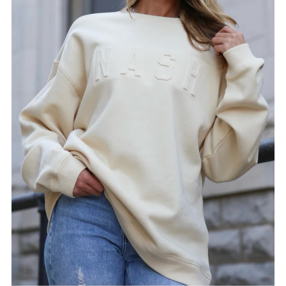 Nash The Nash Collection Iconic Crewneck Sweatshirt Jet Stream Cream SizeM/L NWT